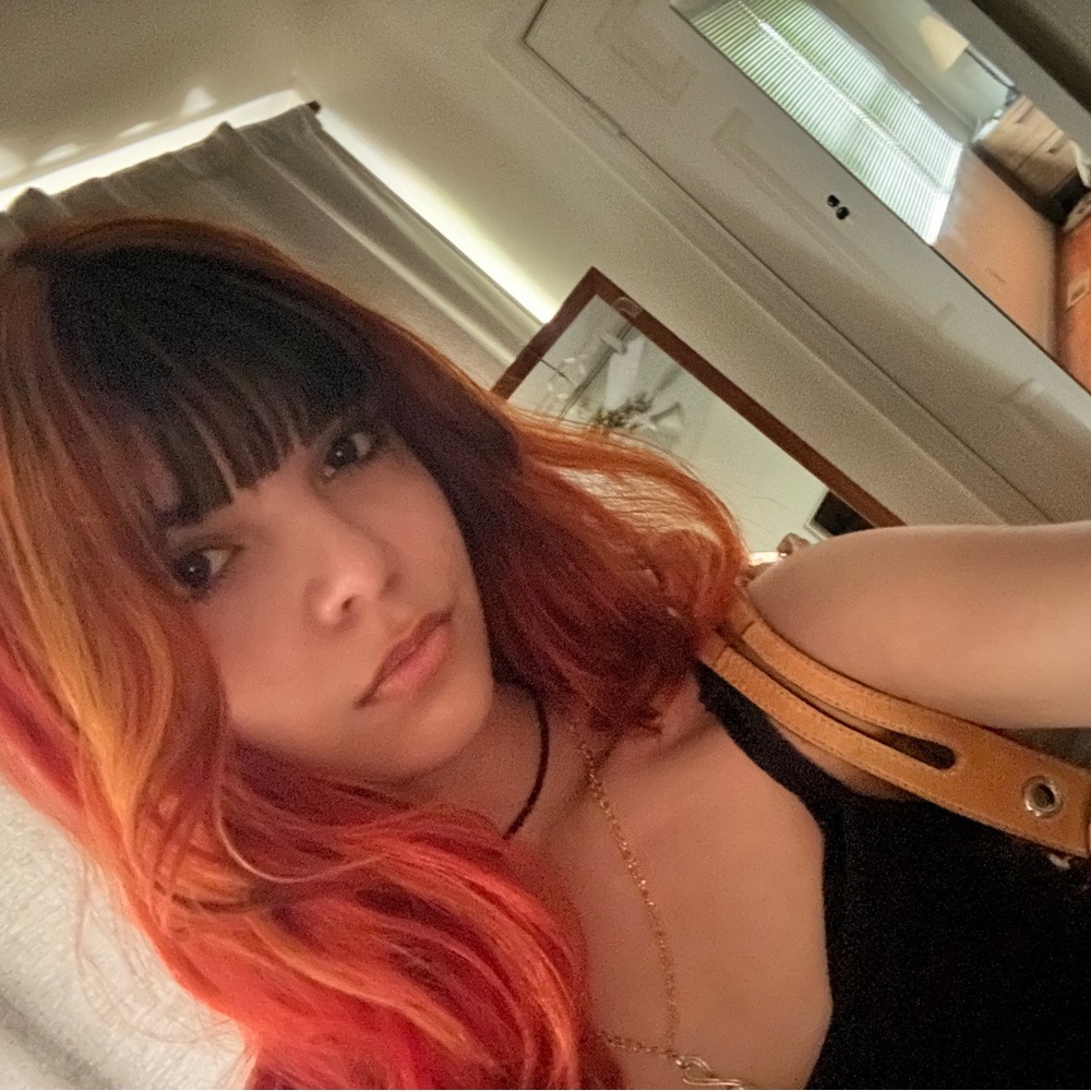 Meet your Posher, Adrienn